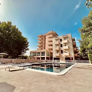 4* Hotel St Gregory Park